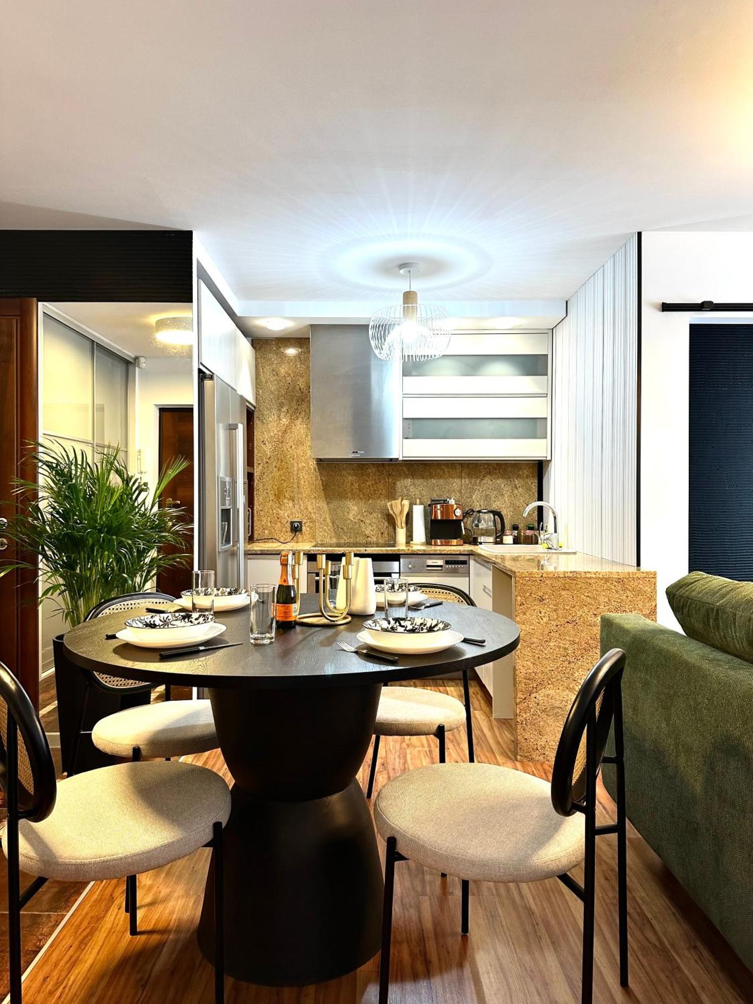 Laciarska Apartment ~ 200M Main Square ~ Self Check-In 20H Breslavia Exterior foto